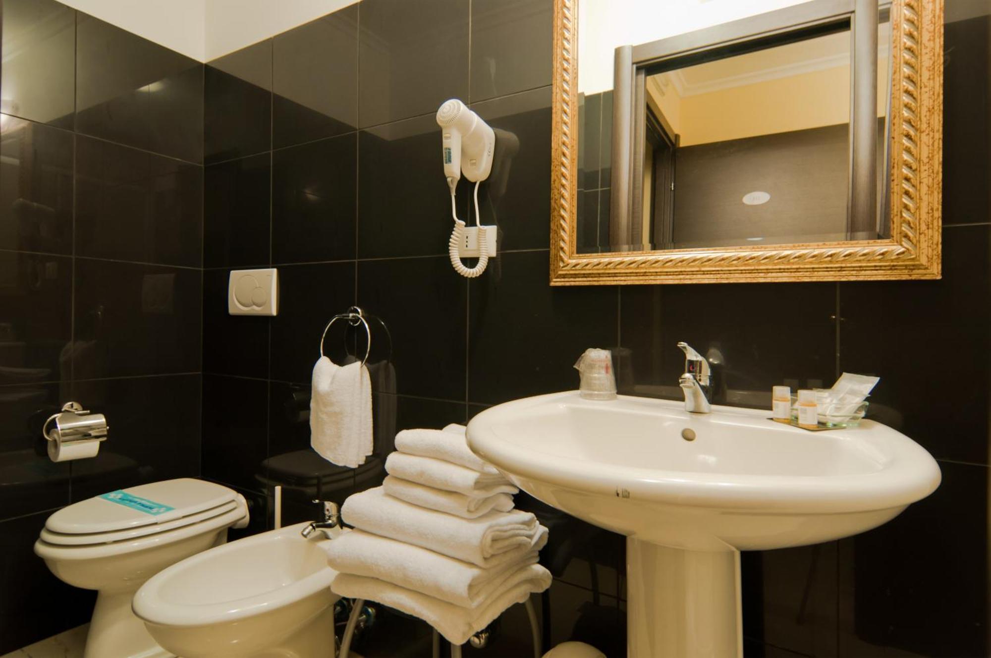 Hotel Regina Giovanna Ρώμη Δωμάτιο φωτογραφία
