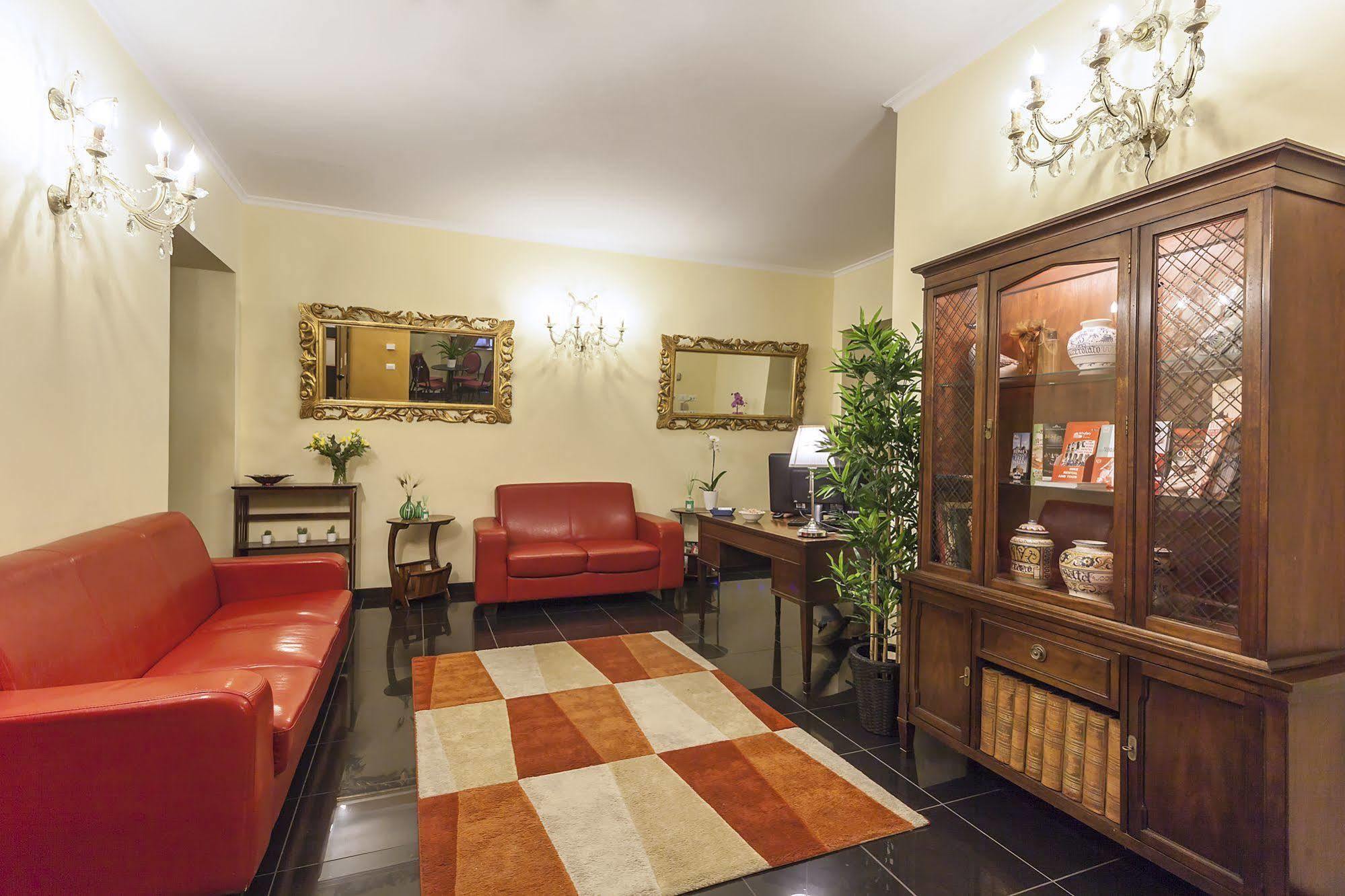 Hotel Regina Giovanna Ρώμη Εξωτερικό φωτογραφία